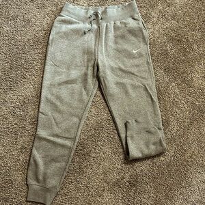 Nike sweatpants women’s size large